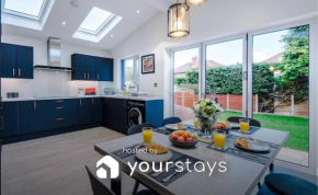 Sandileigh House by YourStays - Luxurious 3 Bedroom House in Altrincham